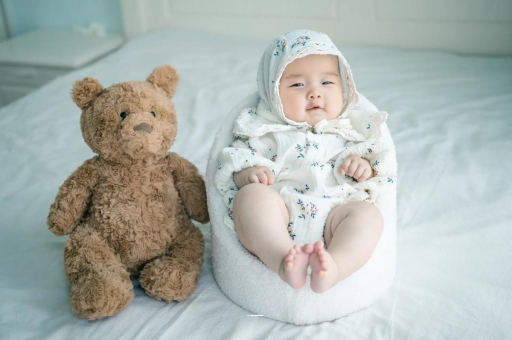 浙江宝宝吃不饱母乳的症状